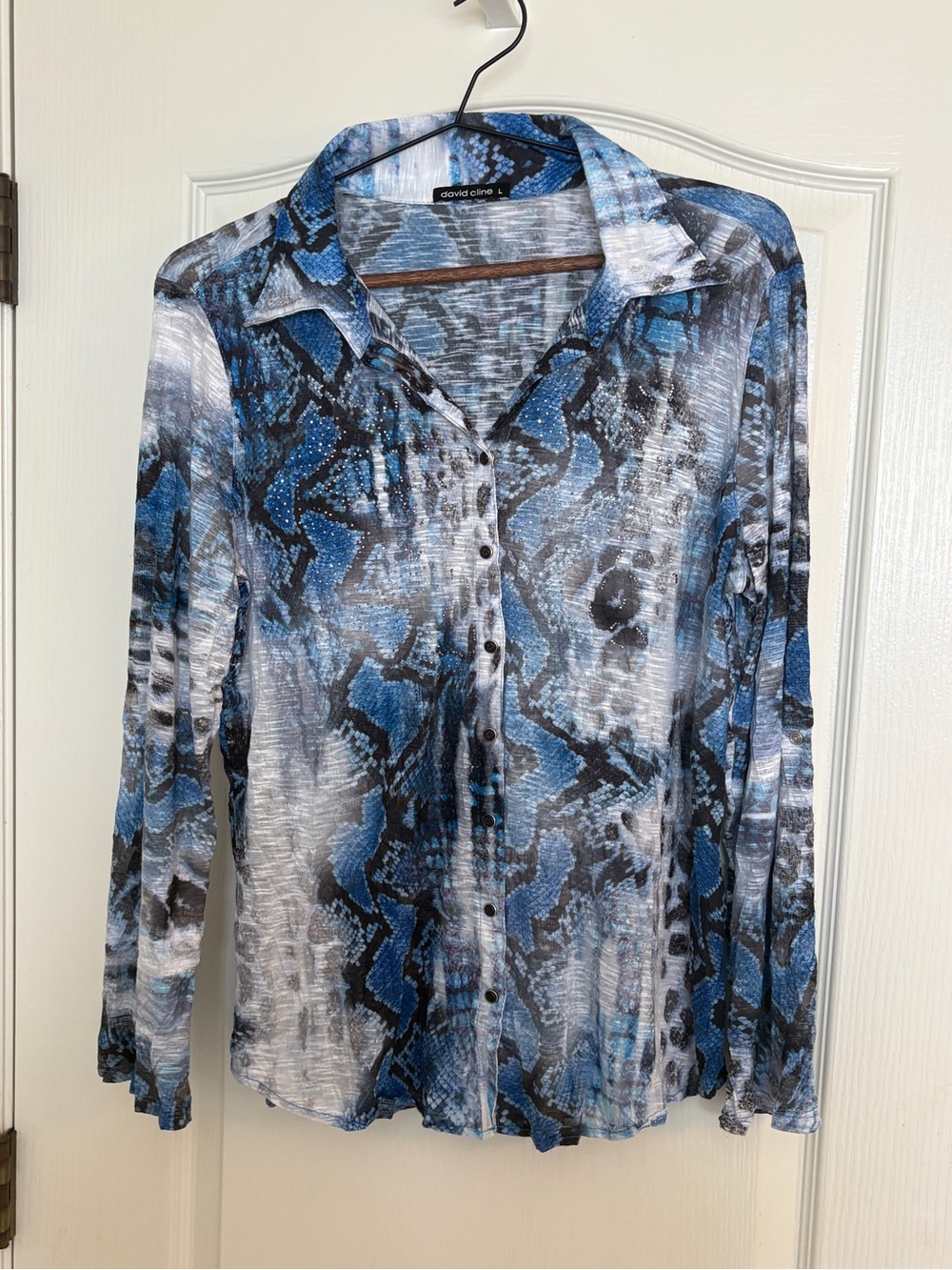 David Cline Cobra Snake Print Blouse Size L Blue Rhinestone Button Up Y2K Glitz